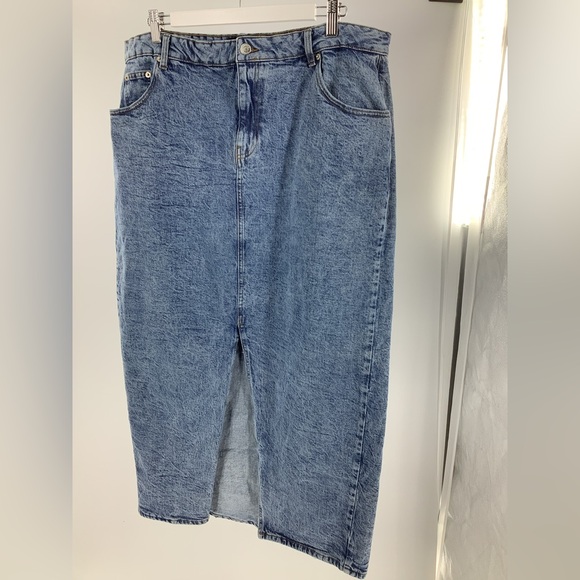ASOS Curve Blue Denim Midi Skirt - Picture 1 of 12